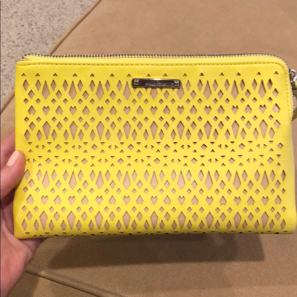 Stella & Dot yellow clutch